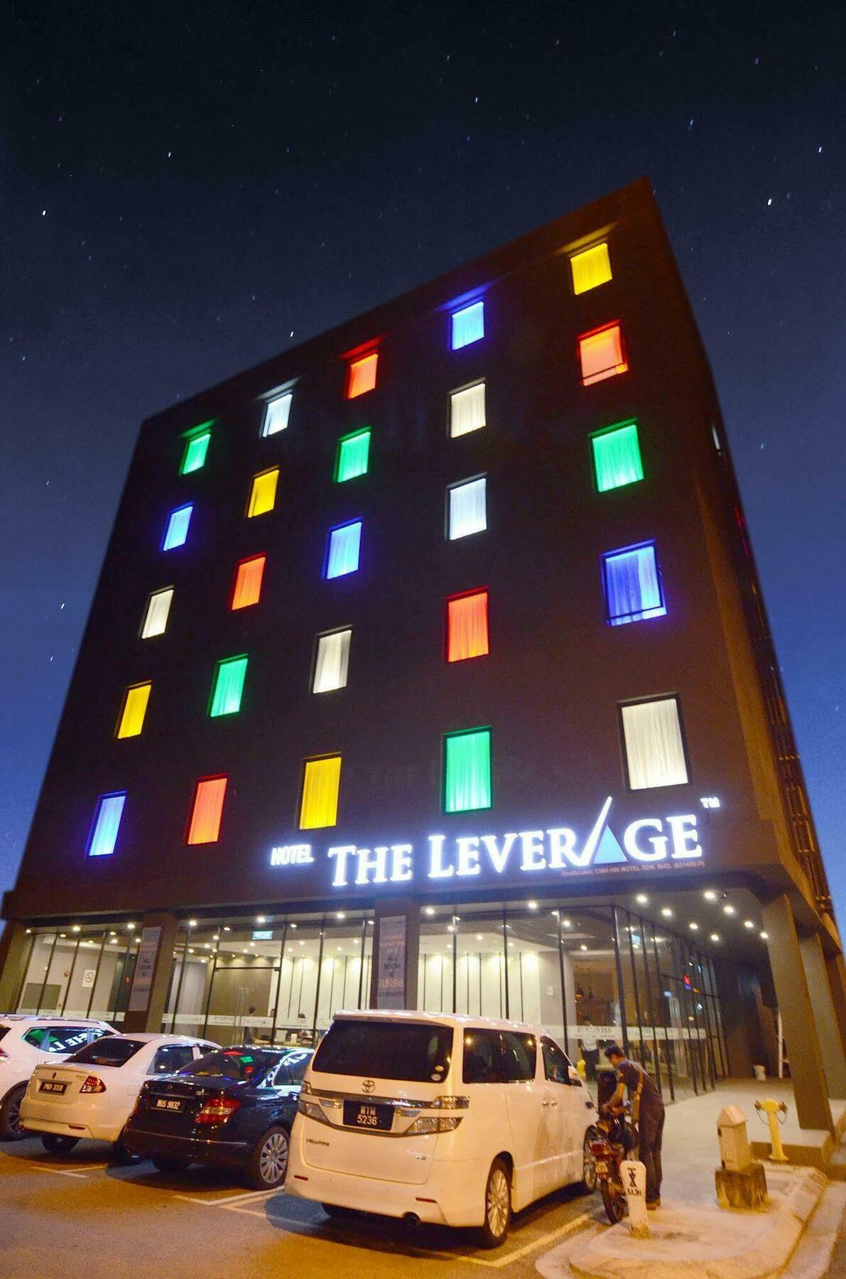 The Leverage Business Hotel Johor Bahru Exterior foto